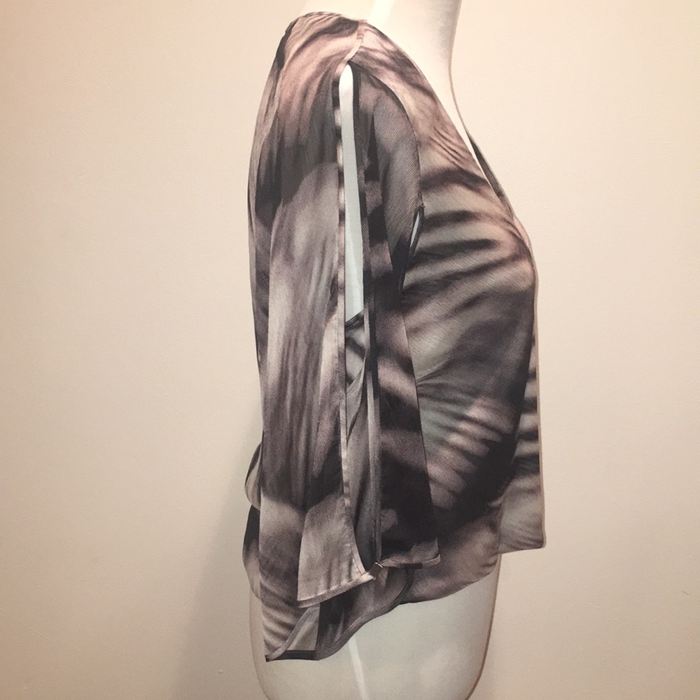 Halston Heritage Black & Tan Wrap Blouse Size XS - Picture 8 of 17